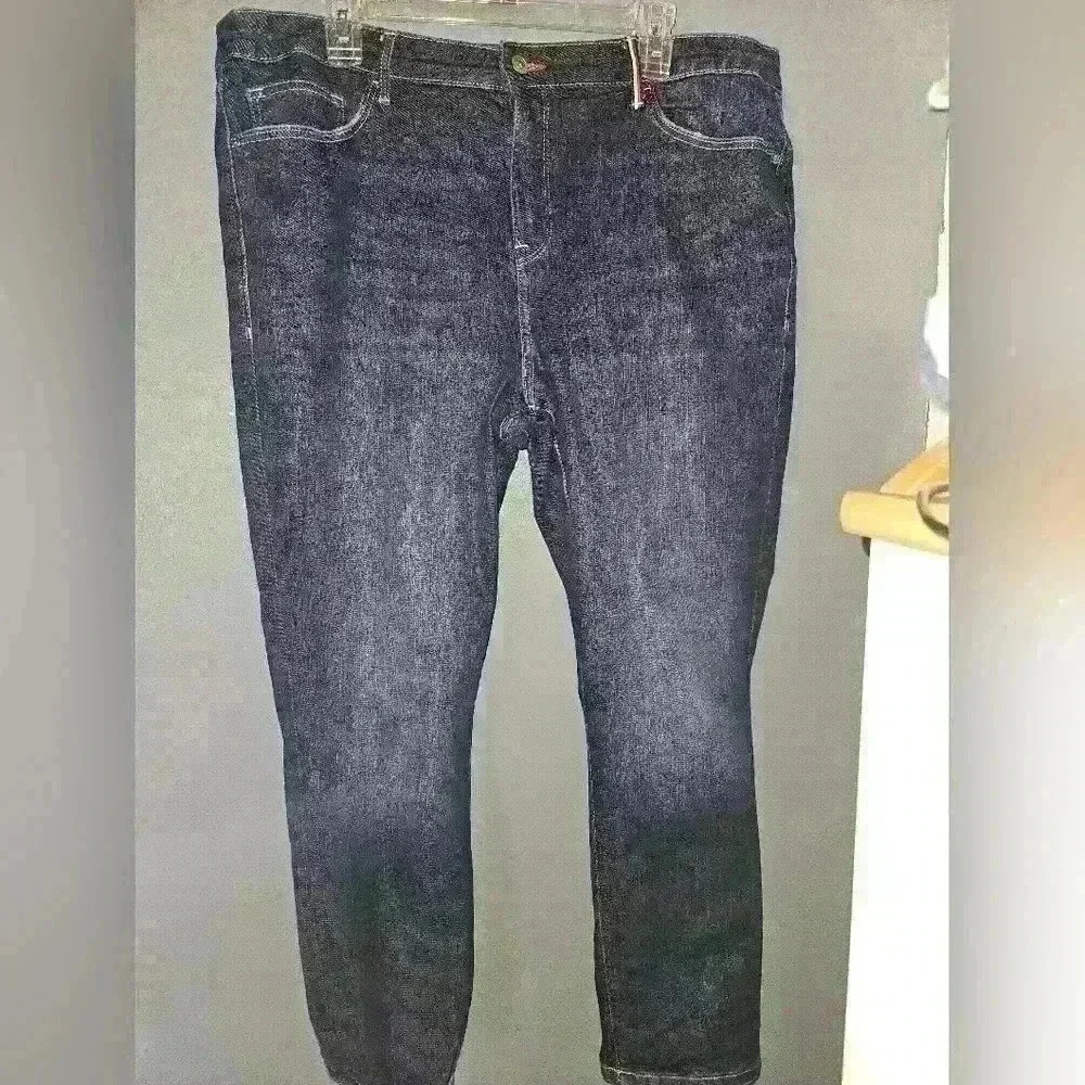 Tommy Hilfiger Womans Jeans Size 16